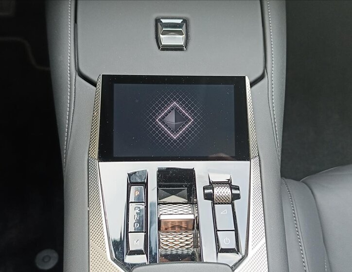 DS Automobiles DS4 Hatchback 1,6 l 133 kw