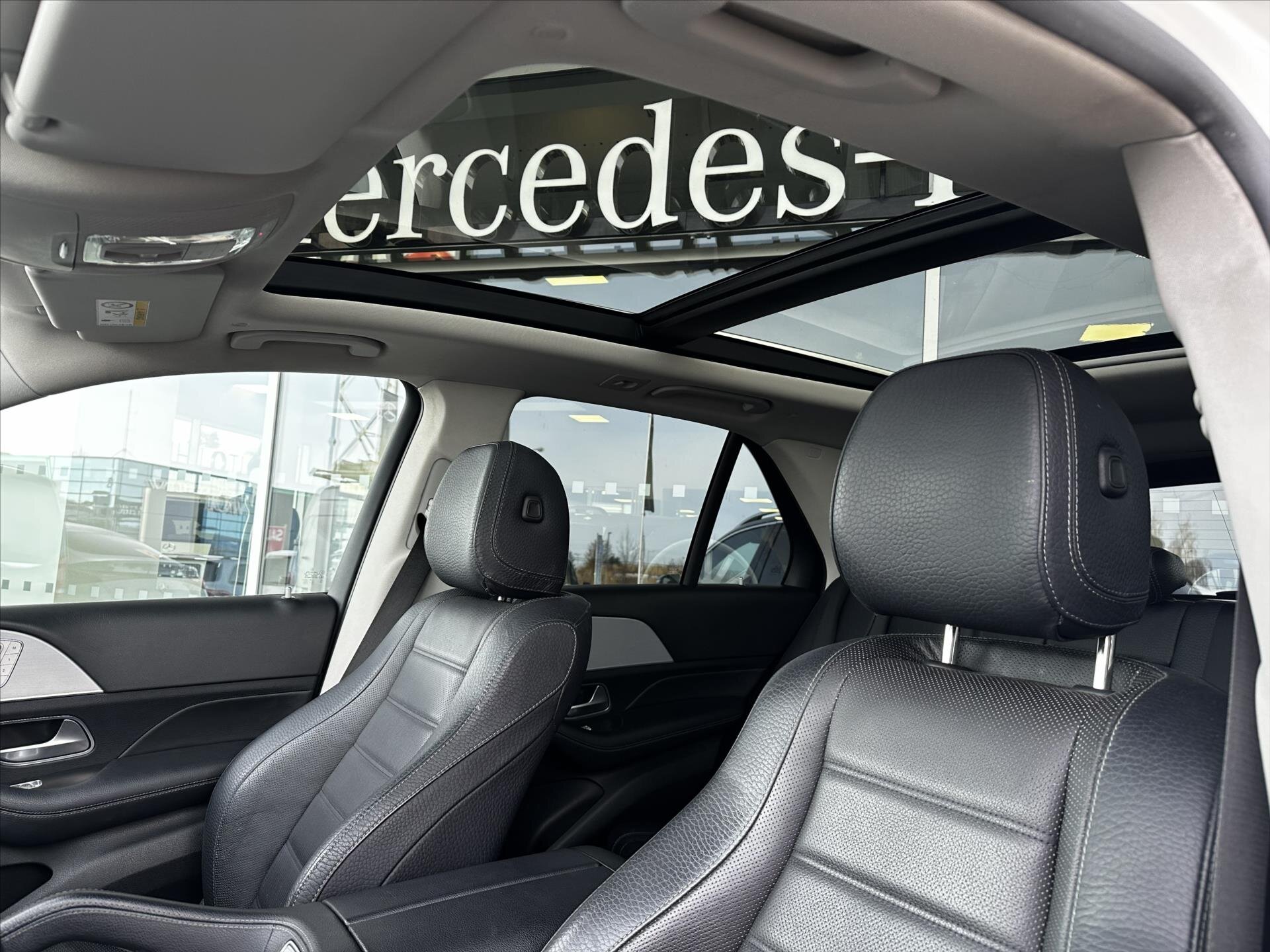 Mercedes-Benz GLE SUV 2,0 l 143 kw