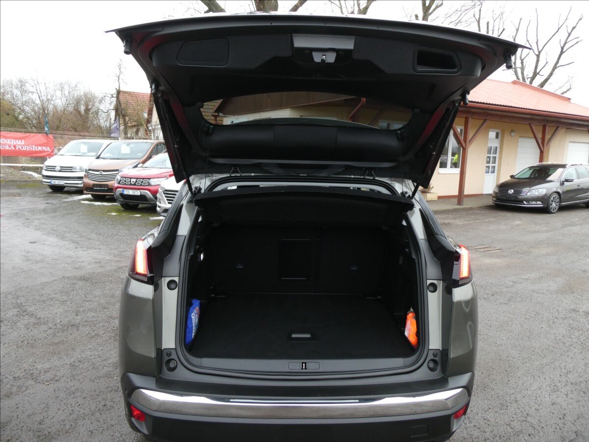 Peugeot 3008 SUV 1,6 l 121 kw