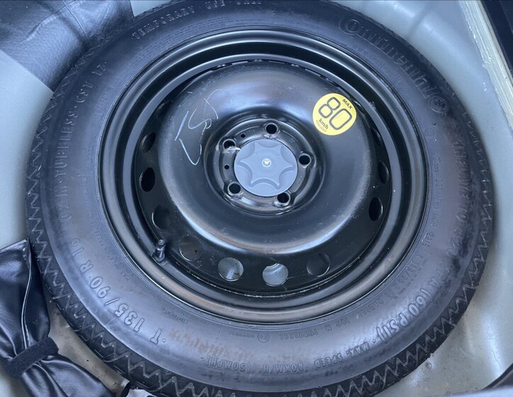 Nissan Juke SUV / Terénní 1,2 l 85 kw