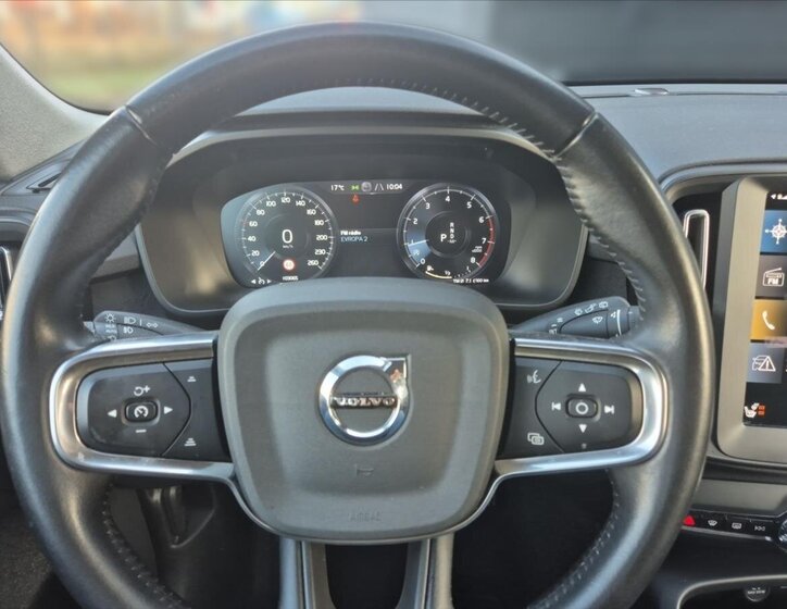 Volvo XC40 SUV 1,5 l 120 kw