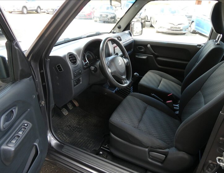 Suzuki Jimny SUV / Terénní 1,3 l 62 kw