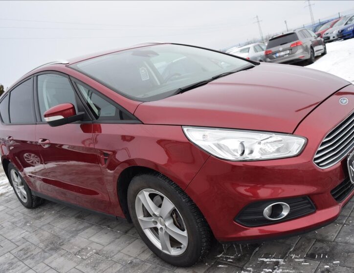 Ford S-MAX 4