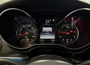 Mercedes-Benz Třídy V 12