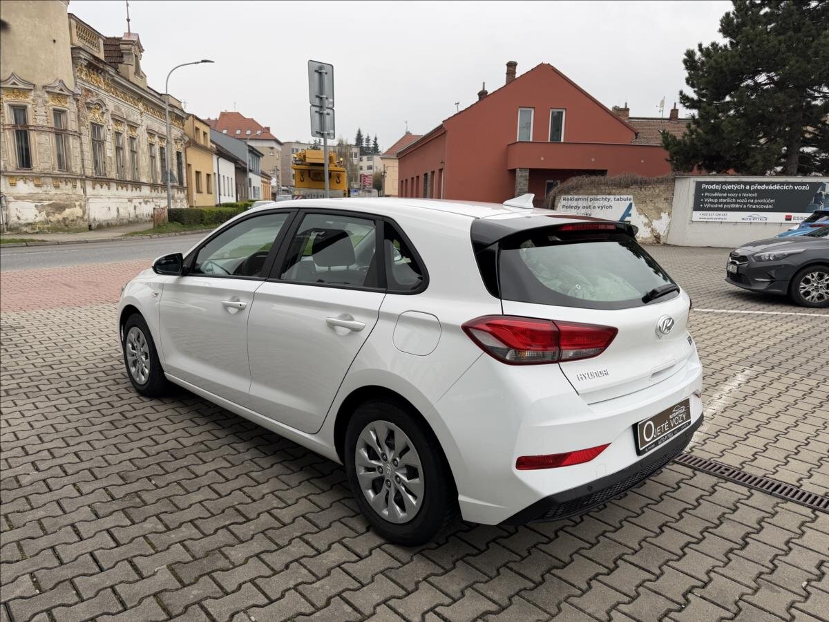 Hyundai i30 Hatchback 1,5 l 80 kw