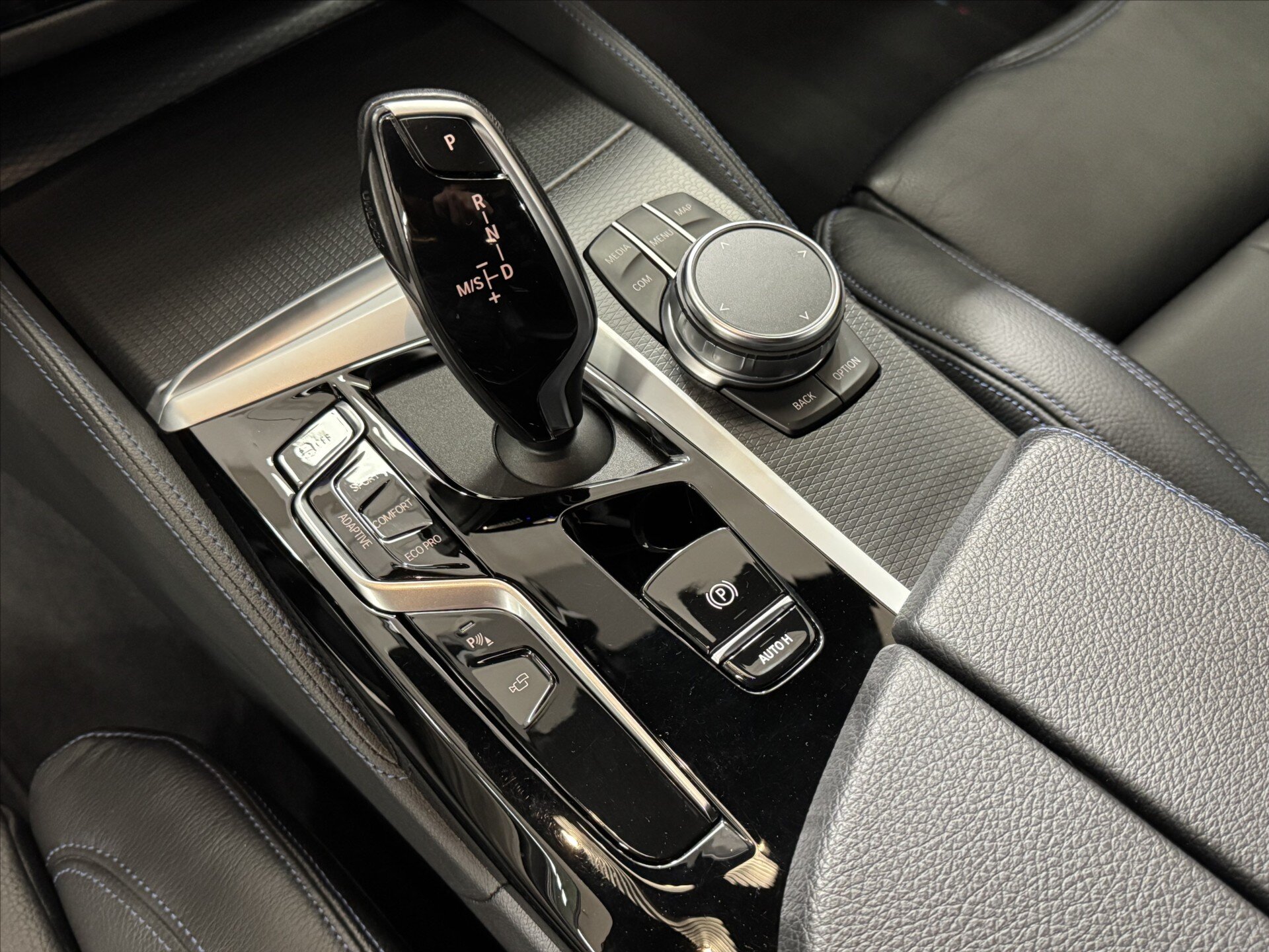 BMW Řada 5 Sedan / Limuzína 4,4 l 390 kw