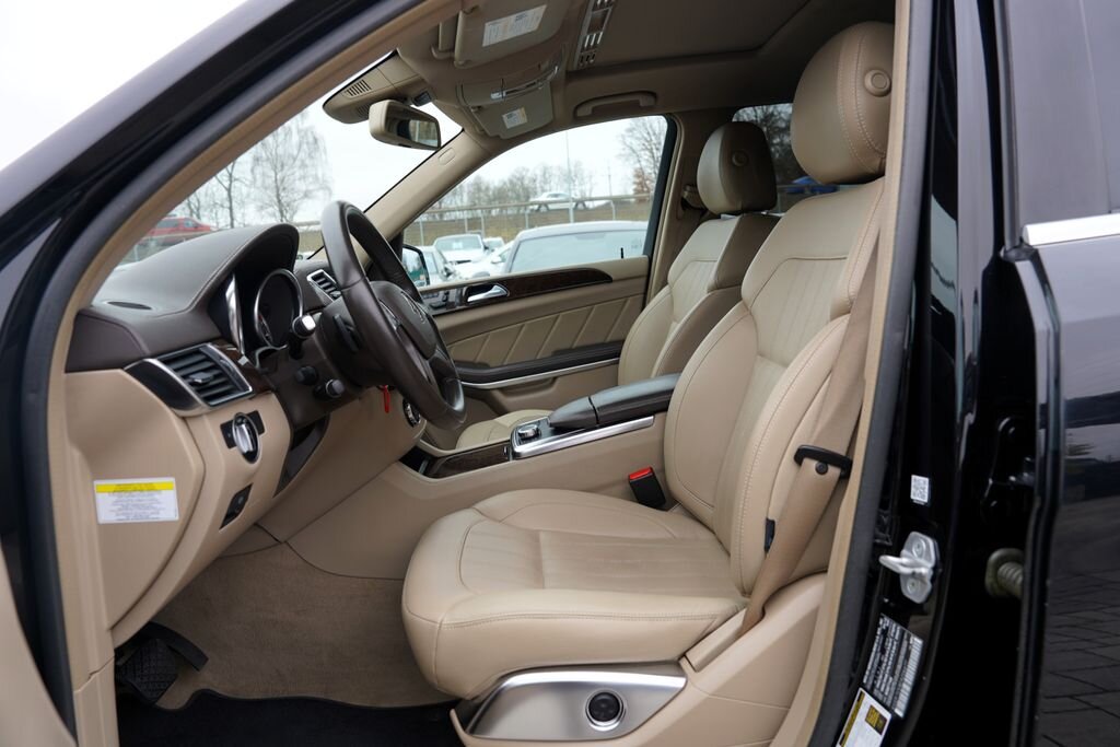 Mercedes-Benz GL SUV / Terénní 4,7 l 320 kw