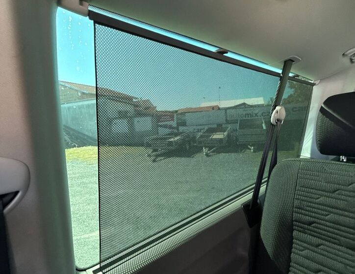 Volkswagen Caravelle 25