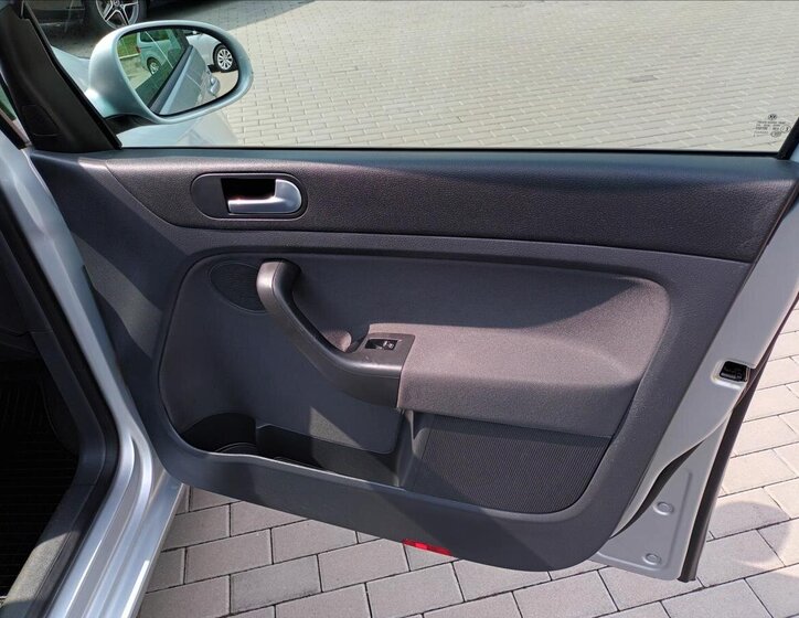 Volkswagen Golf Plus Hatchback 1,6 l 75 kw