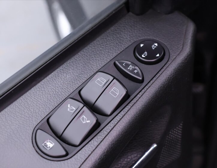 Mercedes-Benz Vito VAN / Minibus 2,1 l 100 kw