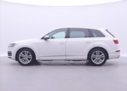 Audi Q7 4