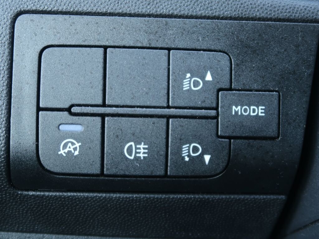 Opel Movano Skříň 2,2 l 103 kw