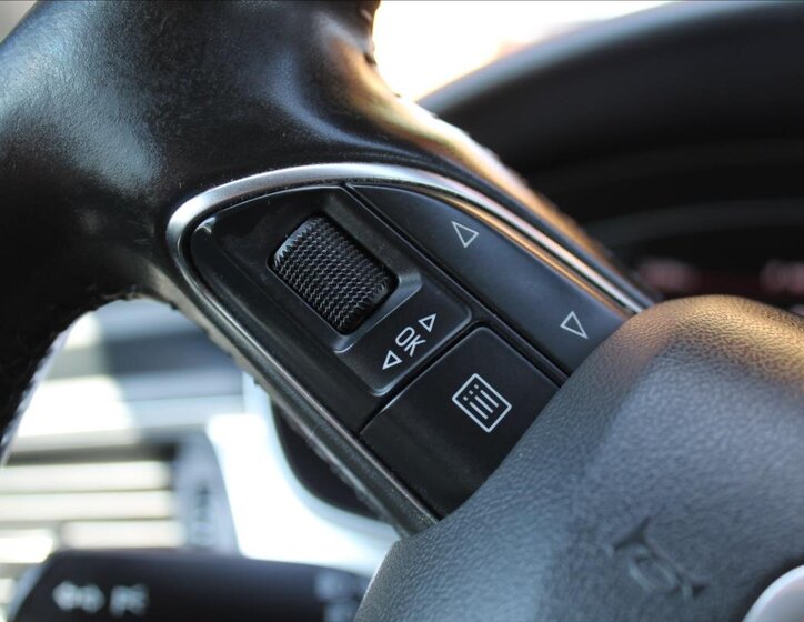 Audi A6 Kombi 2,0 l 140 kw