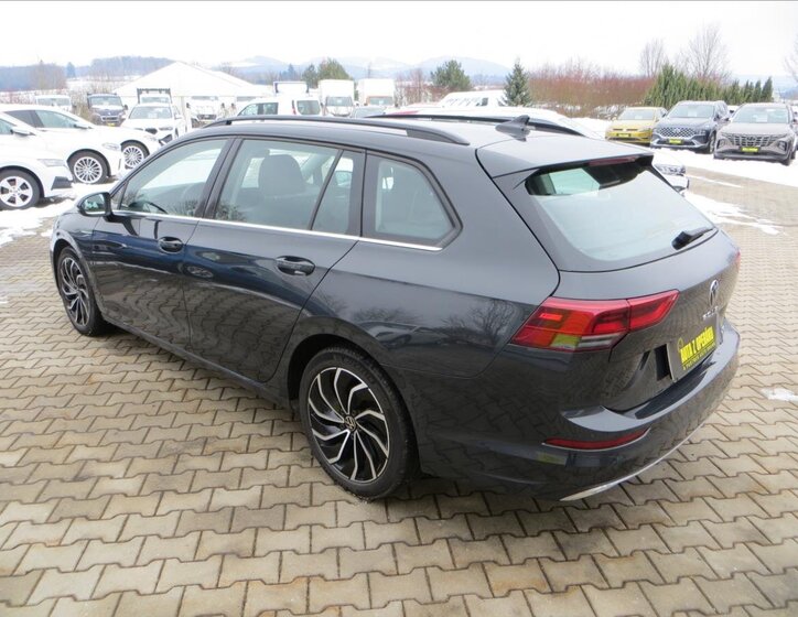 Volkswagen Golf Kombi 1,5 l 110 kw