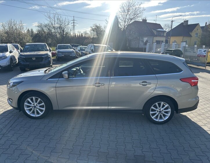 Ford Focus Kombi 1,5 l 110 kw