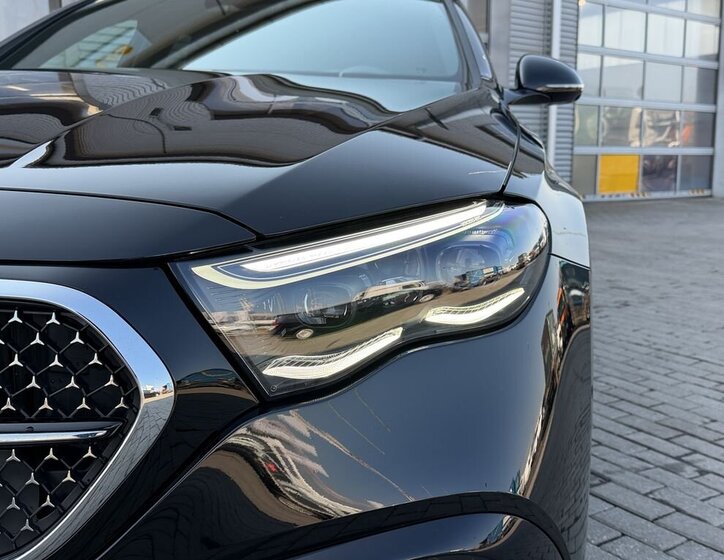 Mercedes-Benz Třídy E Kombi 3,0 l 270 kw