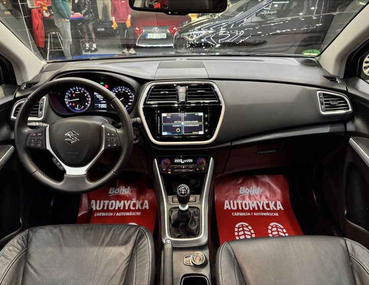 Suzuki SX4 S-Cross SUV 1,4 l 103 kw