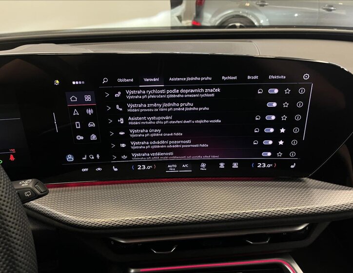 Audi Q5 SUV / Terénní 2,0 l 150 kw