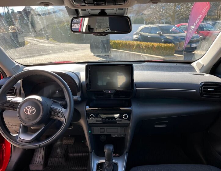 Toyota Yaris Cross SUV / Terénní 1,5 l 68 kw