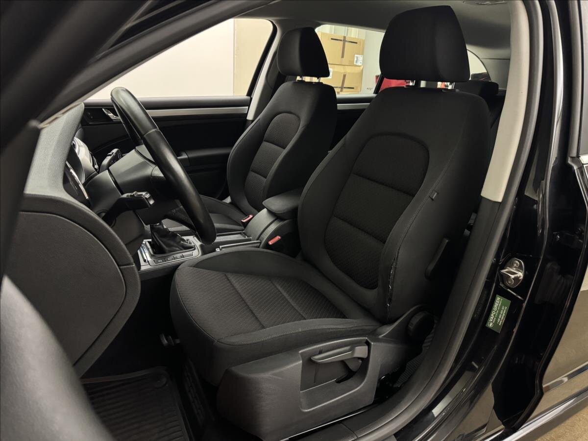 Škoda Superb Kombi 2,0 l 103 kw