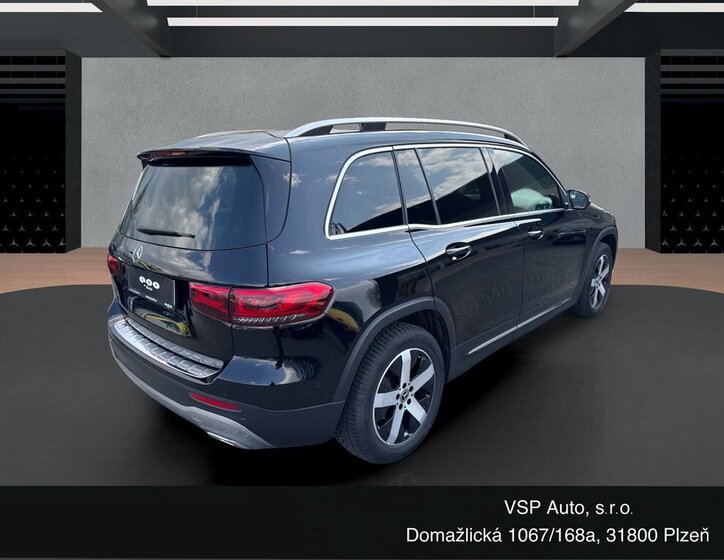 Mercedes-Benz GLB SUV / Terénní 1,3 l 100 kw