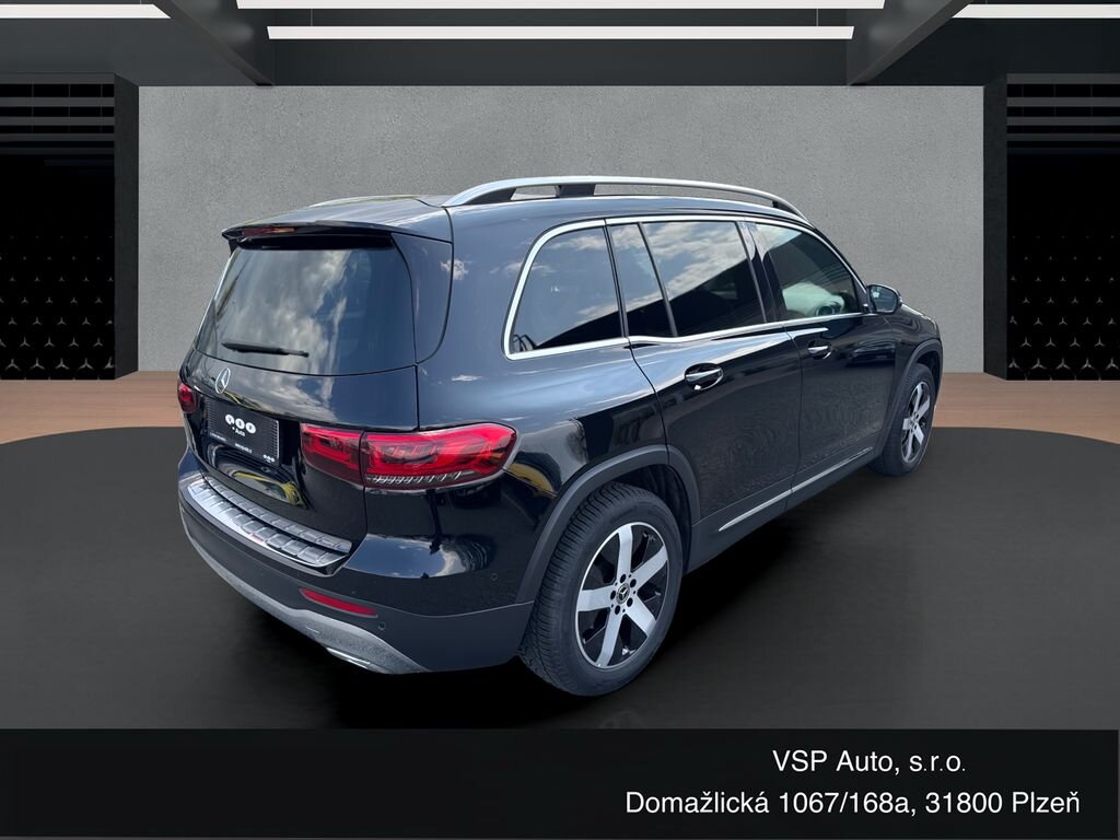 Mercedes-Benz GLB SUV / Terénní 1,3 l 100 kw
