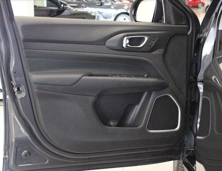 Jeep Compass SUV / Terénní 1,5 l 96 kw