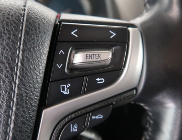 Toyota Land Cruiser 27