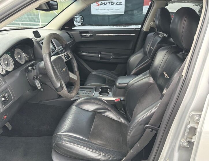 Chrysler 300C Kombi 3,0 l 160 kw