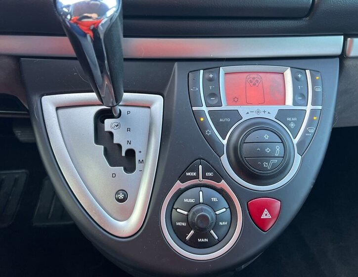 Peugeot 807 MPV 2,0 l 120 kw