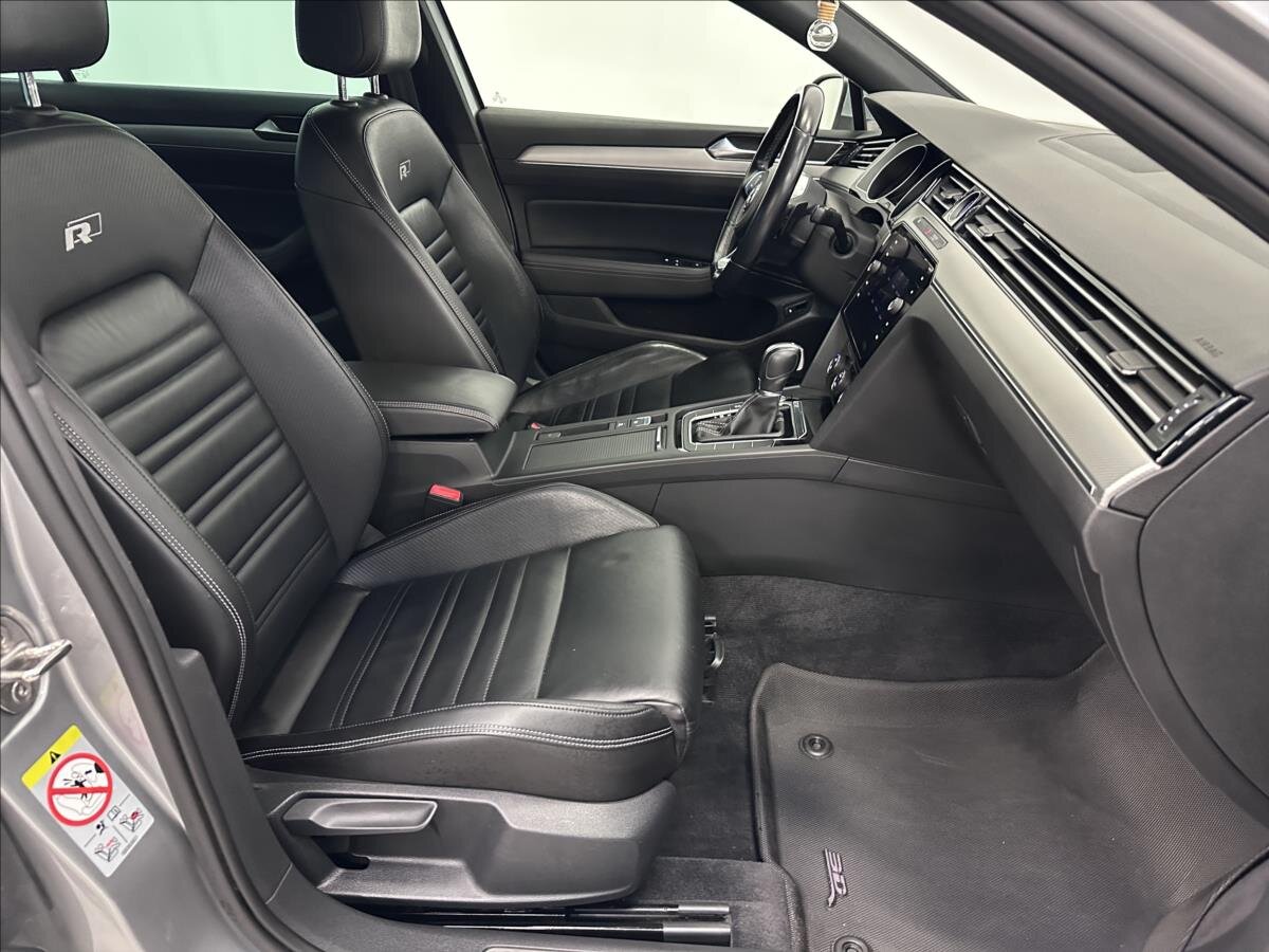 Volkswagen Passat Sedan 2,0 l 162 kw