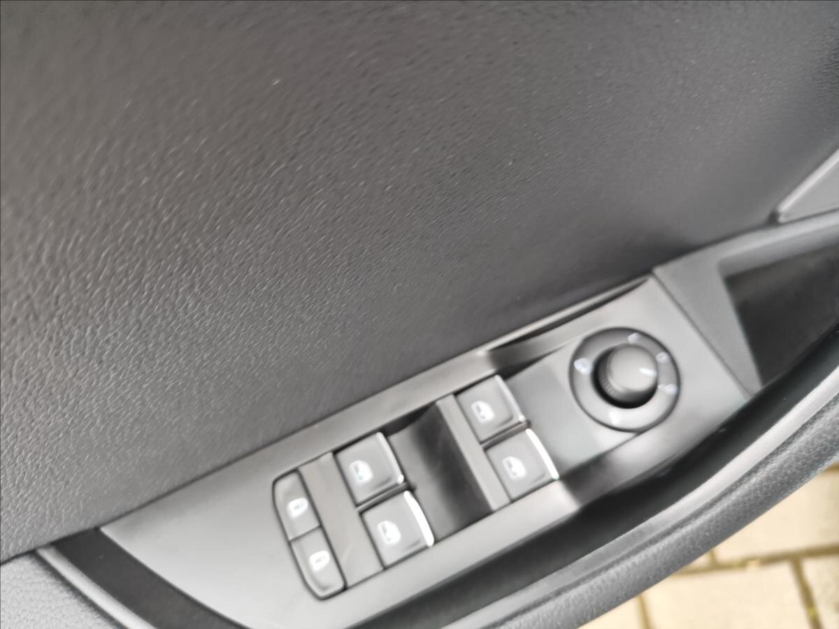 Škoda Superb Kombi 2,0 l 140 kw