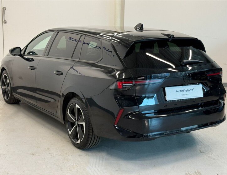 Opel Astra Kombi 1,2 l 96 kw