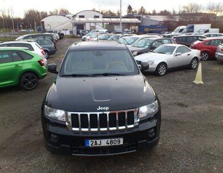 Jeep Grand Cherokee SUV 3,0 l 177 kw