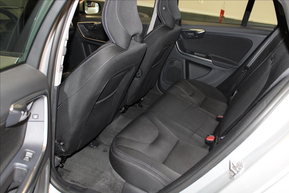 Volvo V60 Kombi 1,6 l 84 kw