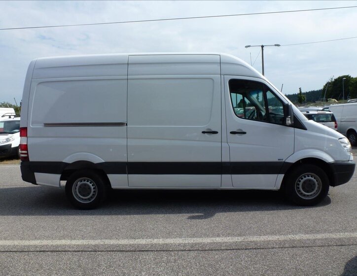 Mercedes-Benz Sprinter 7