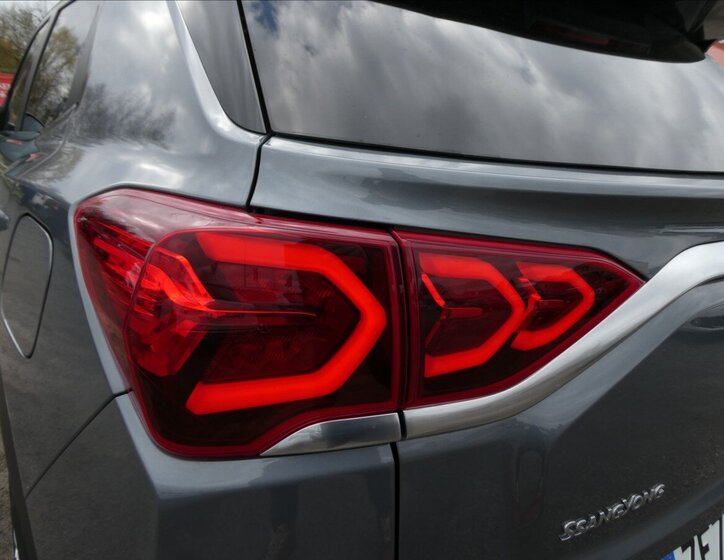 SsangYong Korando SUV / Terénní 1,5 l 120 kw