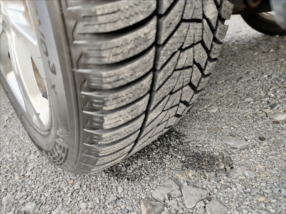 Mitsubishi Outlander SUV 2,3 l 110 kw