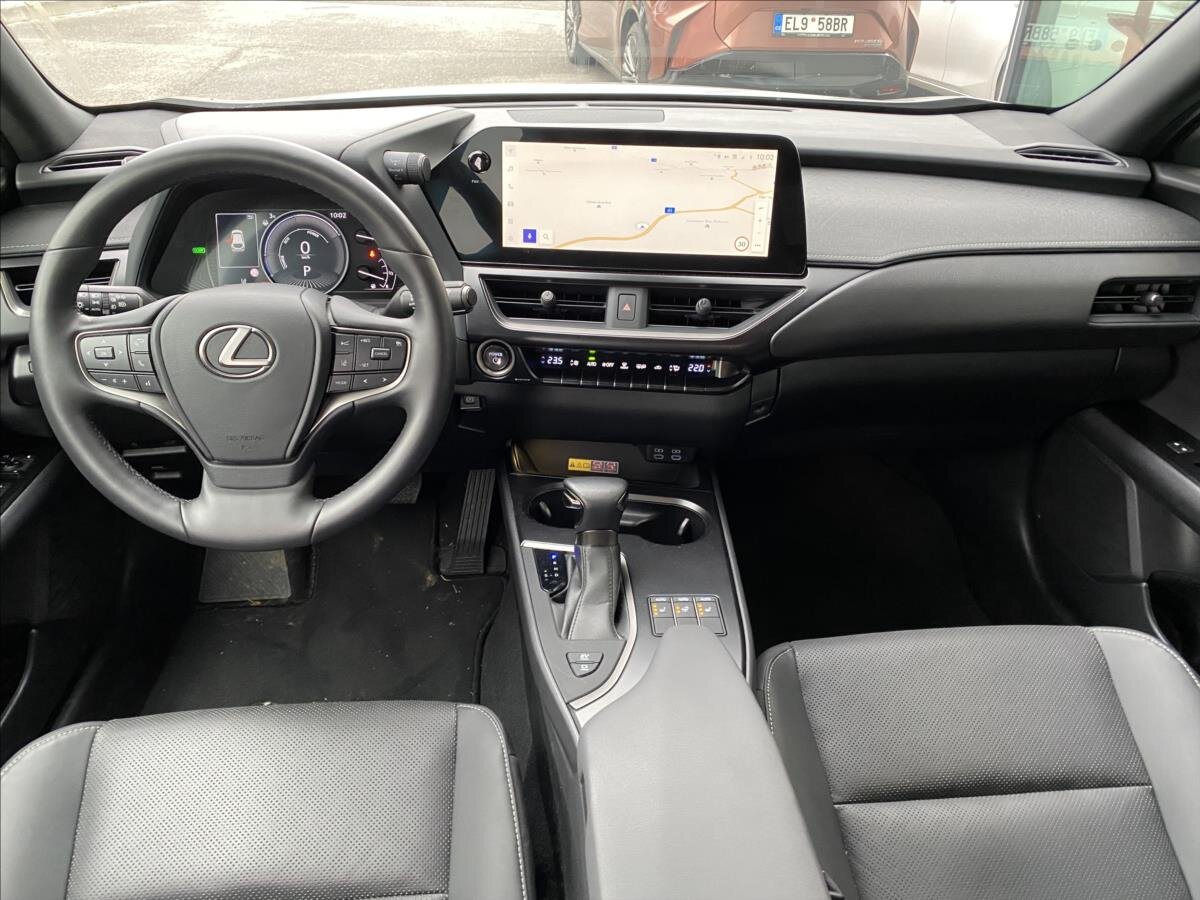 Lexus UX 250h Hatchback 2,0 l 135 kw