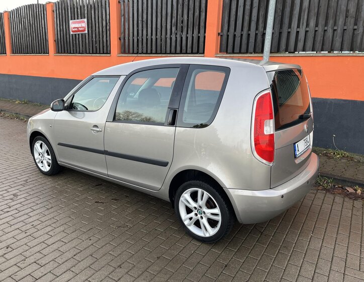 Škoda Roomster 7