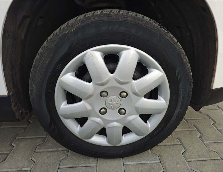 Peugeot 2008 Kombi 1,6 l 88 kw