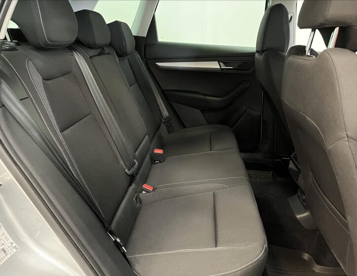 Škoda Karoq SUV / Terénní 1,5 l 110 kw