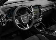 Volvo XC40 8