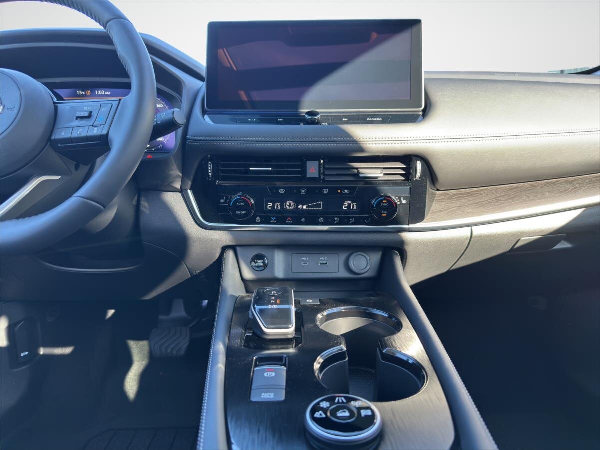 Nissan X-Trail SUV 1,5 l 158 kw