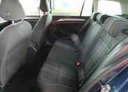 Volkswagen Golf 11