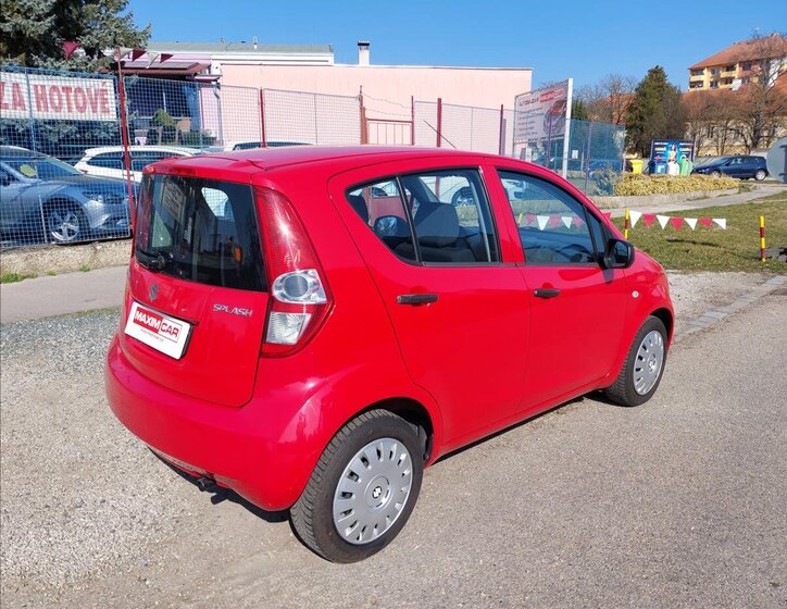 Suzuki Splash Hatchback 996,0 48 kw