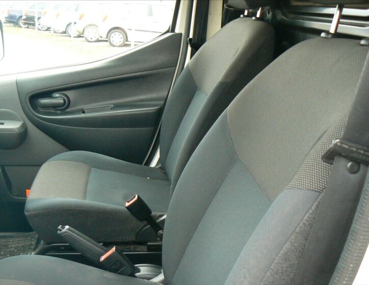 Nissan NV200 Skříň 1,5 l 81 kw