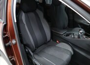 Peugeot 3008 MPV 1,2 l 96 kw