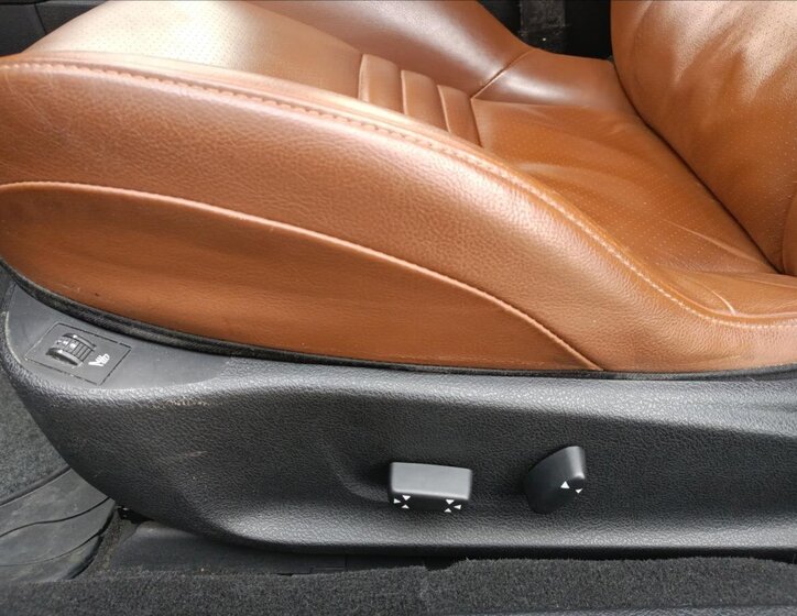 Peugeot 407 Kupé 2,7 l 150 kw