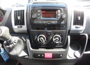 Peugeot Boxer Valník 2,2 l 121 kw